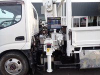 日野デュトロクレーン3段小型（2t・3t）[写真10]