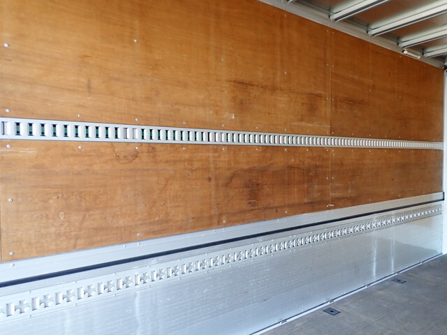 日野レンジャーアルミウイング中型（4t）[写真20]