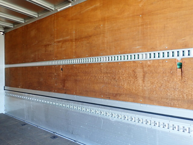 日野レンジャーアルミウイング中型（4t）[写真21]