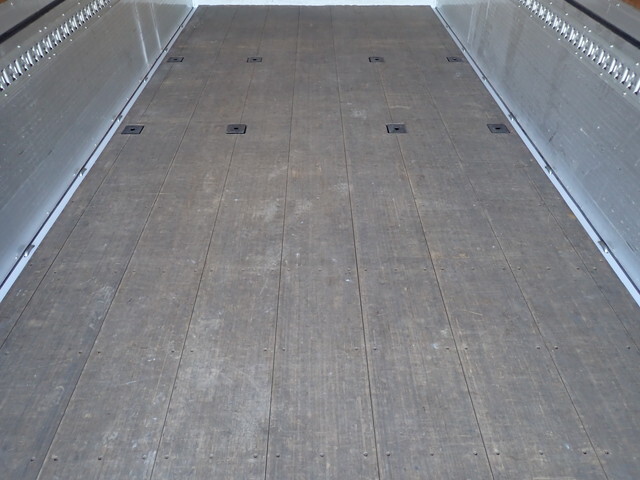 日野レンジャーアルミウイング中型（4t）[写真22]