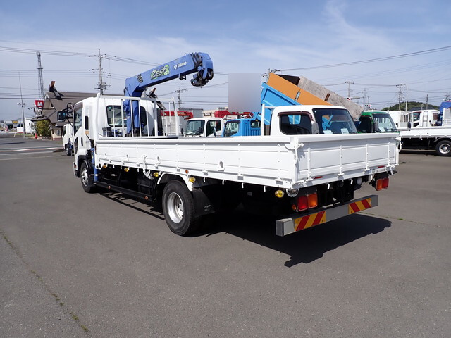 いすゞフォワードクレーン4段中型（4t）[写真02]