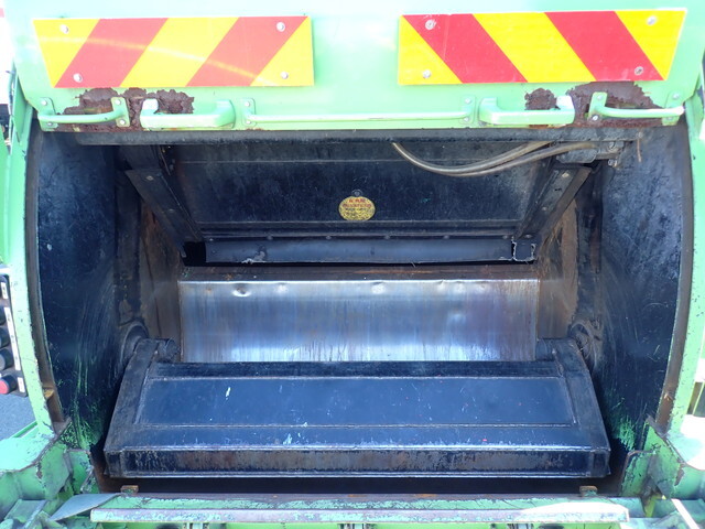 マツダタイタンパッカー車（塵芥車）小型（2t・3t）[写真18]