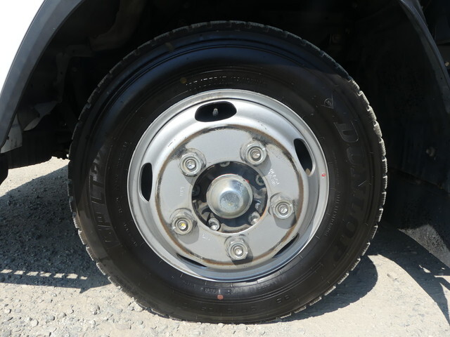 いすゞエルフ冷凍車（冷蔵車）小型（2t・3t）[写真10]