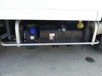 いすゞエルフ冷凍車（冷蔵車）小型（2t・3t）[写真14]