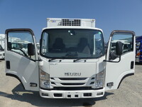 いすゞエルフ冷凍車（冷蔵車）小型（2t・3t）[写真25]