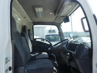 いすゞエルフ冷凍車（冷蔵車）小型（2t・3t）[写真35]