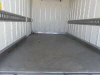 いすゞエルフ冷凍車（冷蔵車）小型（2t・3t）[写真08]