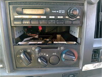 いすゞフォワード冷凍車（冷蔵車）中型（4t）[写真23]