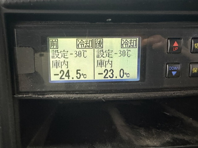 いすゞフォワード冷凍車（冷蔵車）中型（4t）[写真40]
