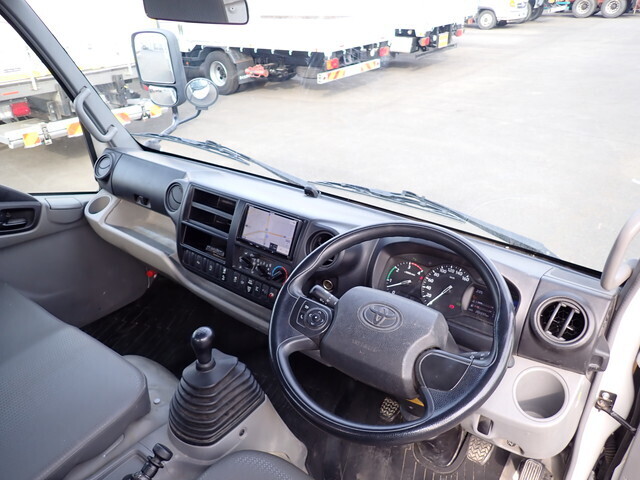 トヨタその他の車種クレーン3段小型（2t・3t）[写真16]
