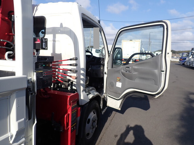 日野デュトロクレーン3段小型（2t・3t）[写真11]