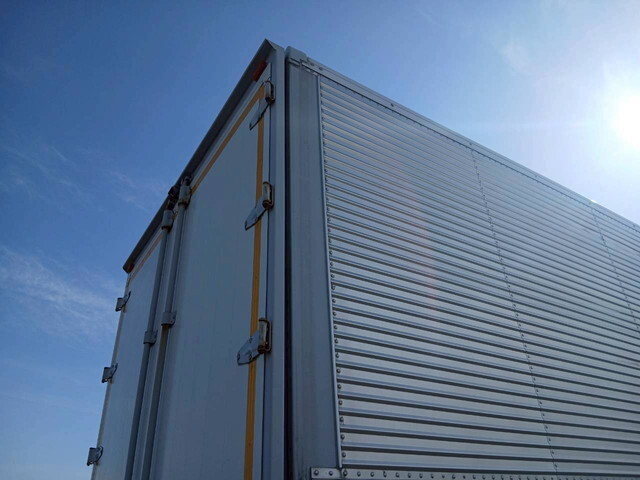 日野プロフィアアルミウイング大型（10t）[写真11]