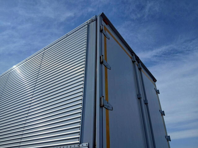 日野プロフィアアルミウイング大型（10t）[写真13]