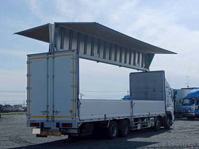 日野プロフィアアルミウイング大型（10t）[写真02]
