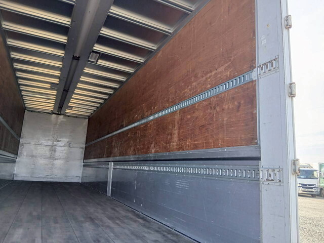 日野プロフィアアルミウイング大型（10t）[写真20]