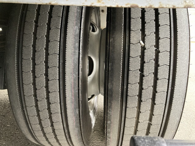 いすゞエルフアルミバン小型（2t・3t）[写真14]