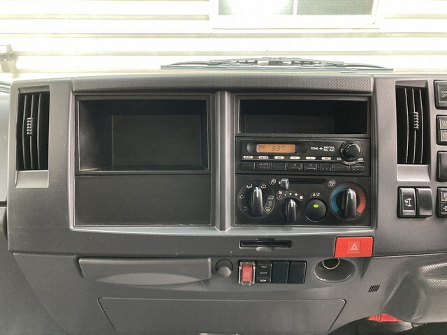 いすゞエルフアルミバン小型（2t・3t）[写真17]