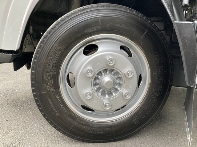 いすゞエルフアルミバン小型（2t・3t）[写真34]