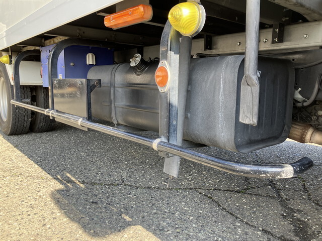 日野デュトロ冷凍車（冷蔵車）小型（2t・3t）[写真24]