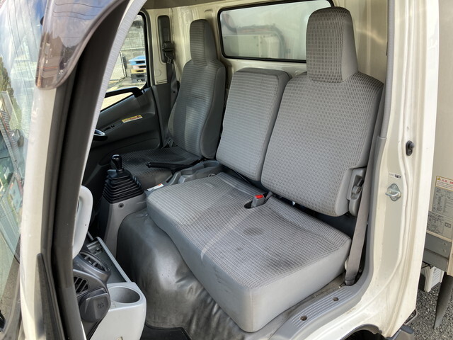 日野デュトロ冷凍車（冷蔵車）小型（2t・3t）[写真31]