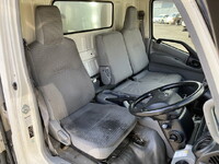 日野デュトロ冷凍車（冷蔵車）小型（2t・3t）[写真33]