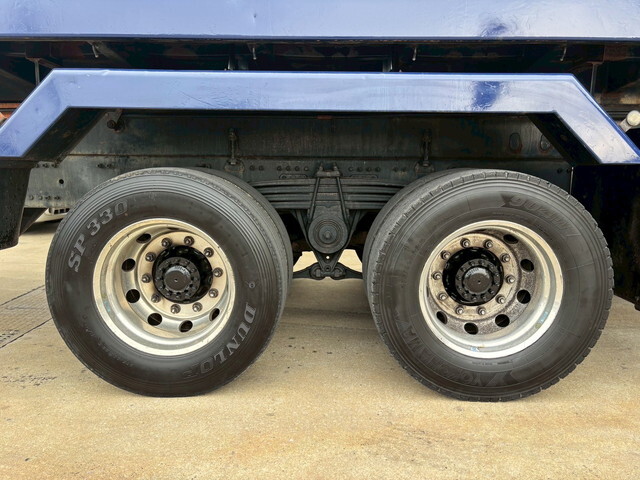 UDトラックスクオン深ダンプ（土砂禁ダンプ）大型（10t）[写真10]