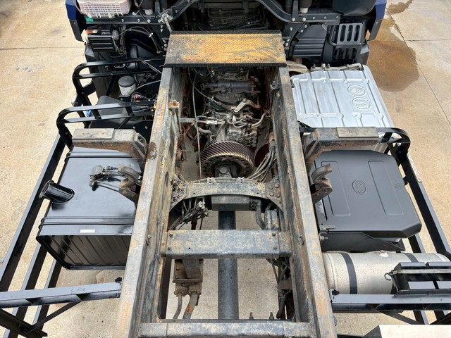 UDトラックスクオン深ダンプ（土砂禁ダンプ）大型（10t）[写真15]