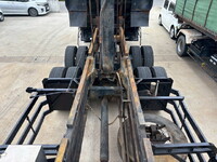 UDトラックスクオン深ダンプ（土砂禁ダンプ）大型（10t）[写真17]