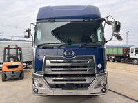 UDトラックスクオン深ダンプ（土砂禁ダンプ）大型（10t）[写真19]