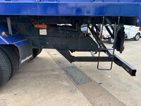 UDトラックスクオン深ダンプ（土砂禁ダンプ）大型（10t）[写真22]