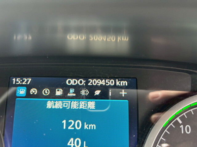 UDトラックスクオン深ダンプ（土砂禁ダンプ）大型（10t）[写真33]