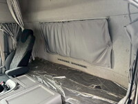 UDトラックスクオン深ダンプ（土砂禁ダンプ）大型（10t）[写真36]