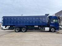 UDトラックスクオン深ダンプ（土砂禁ダンプ）大型（10t）[写真06]