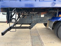 UDトラックスクオン深ダンプ（土砂禁ダンプ）大型（10t）[写真09]