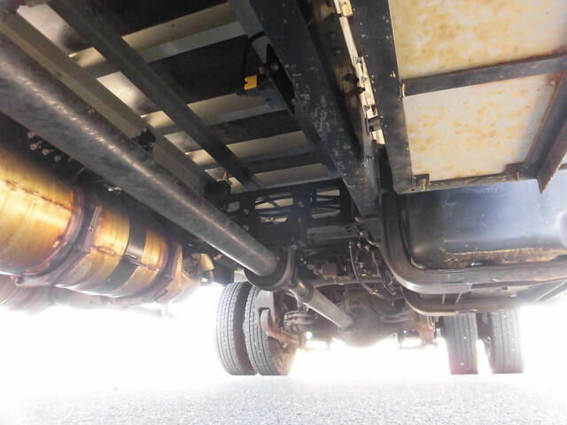 三菱ふそうファイターアルミウイング中型（4t）[写真11]