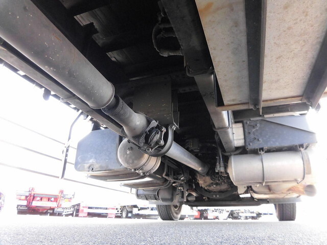 三菱ふそうスーパーグレートアルミブロック大型（10t）[写真11]