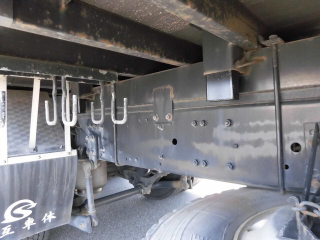 三菱ふそうスーパーグレートアルミブロック大型（10t）[写真13]