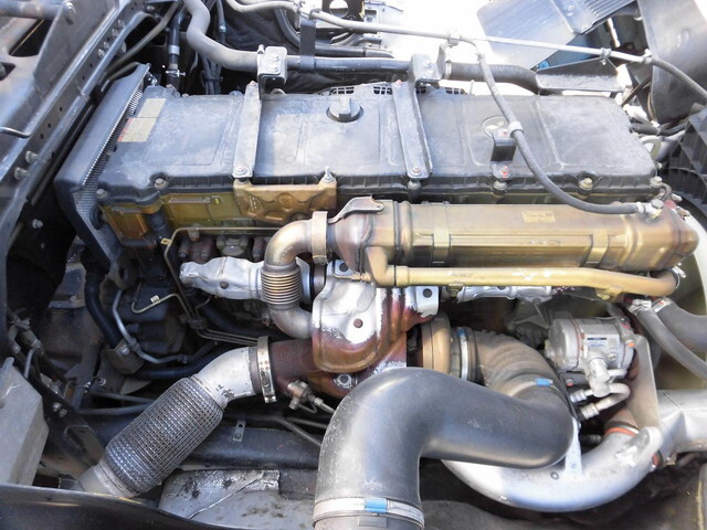 三菱ふそうスーパーグレートアルミブロック大型（10t）[写真23]