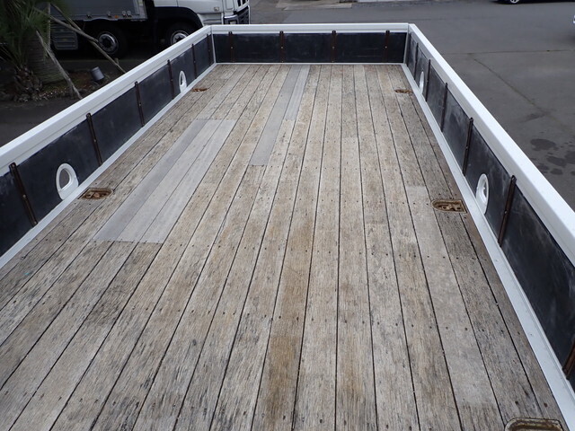 いすゞフォワードクレーン4段中型（4t）[写真10]