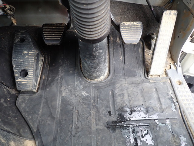 いすゞフォワードクレーン4段中型（4t）[写真37]