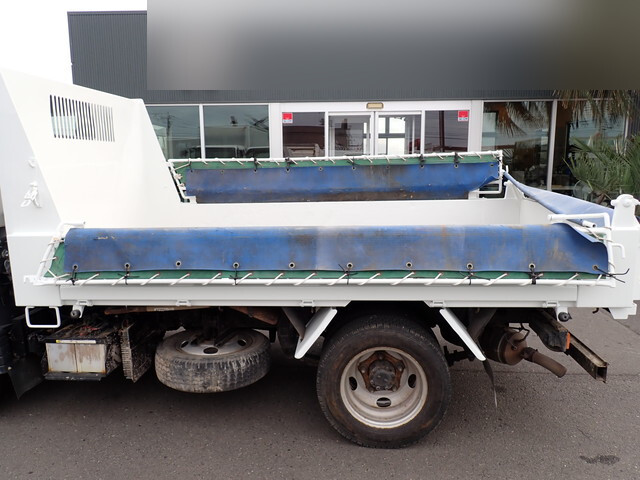 三菱ふそうキャンターダンプ小型（2t・3t）[写真10]