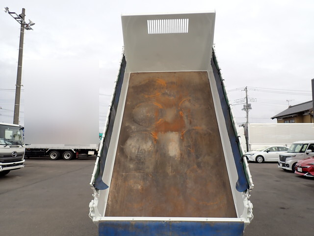 三菱ふそうキャンターダンプ小型（2t・3t）[写真12]