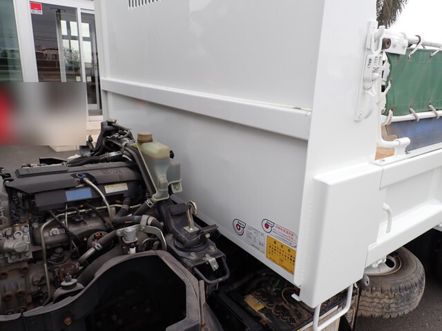 三菱ふそうキャンターダンプ小型（2t・3t）[写真18]