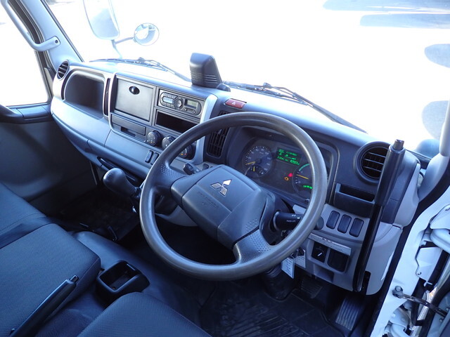 三菱ふそうキャンターダンプ小型（2t・3t）[写真31]