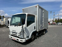 いすゞエルフアルミバン小型（2t・3t）[写真01]