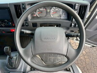 いすゞエルフアルミバン小型（2t・3t）[写真36]