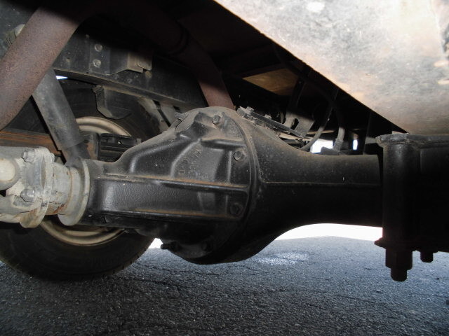 いすゞエルフダブルキャブ（Wキャブ）小型（2t・3t）[写真18]