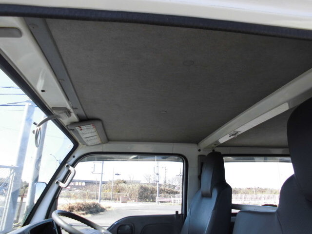 いすゞエルフダブルキャブ（Wキャブ）小型（2t・3t）[写真25]