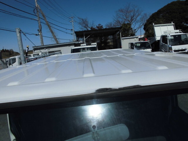 いすゞエルフダブルキャブ（Wキャブ）小型（2t・3t）[写真40]