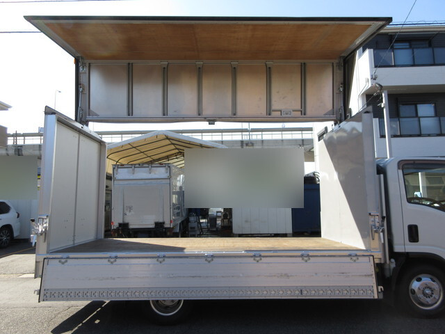 いすゞエルフアルミウイング小型（2t・3t）[写真16]